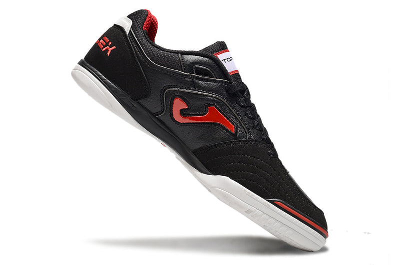 CHUTEIRA JOMA TOP FLEX FUTSAL - PRETA E VERMELHA