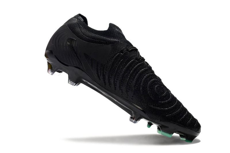 CHUTEIRA NIKE PHANTOM GX II ELITE CAMPO - PRETA