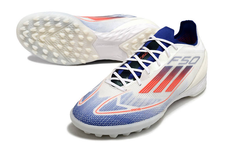 CHUTEIRA ADIDAS F50 SOCIETY "ADVANCEMENT" - BRANCA E AZUL