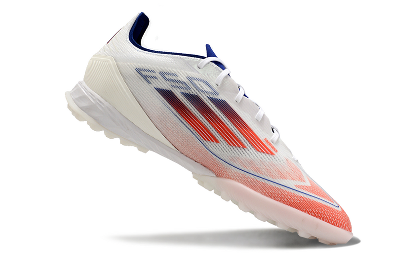 CHUTEIRA ADIDAS F50 SOCIETY "ADVANCEMENT" - BRANCA E VERMELHA