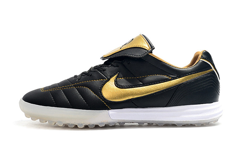 CHUTEIRA NIKE TIEMPO LEGEND 7 SOCIETY - PRETA E DOURADA