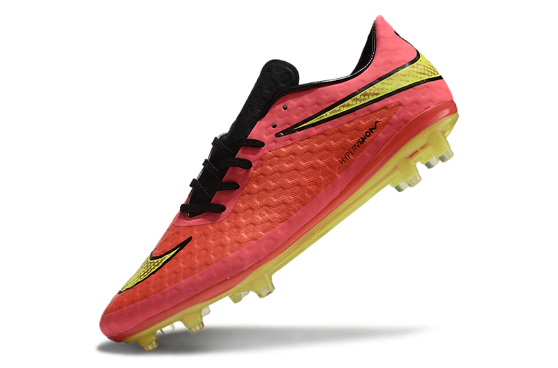 CHUTEIRA NIKE HYPERVENOM ELITE CAMPO - VERMELHA