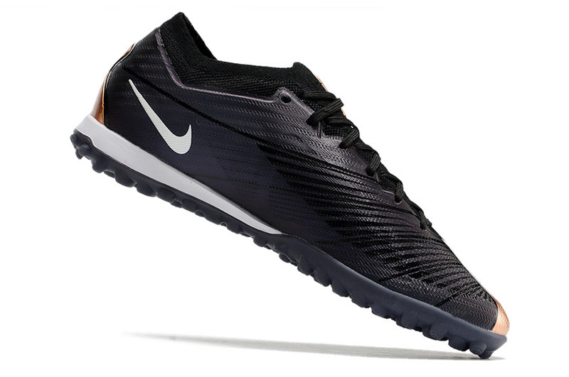 CHUTEIRA NIKE MERCURIAL AIR ZOOM VAPOR 15 ELITE SOCIETY "2001" - PRETA E COBRE