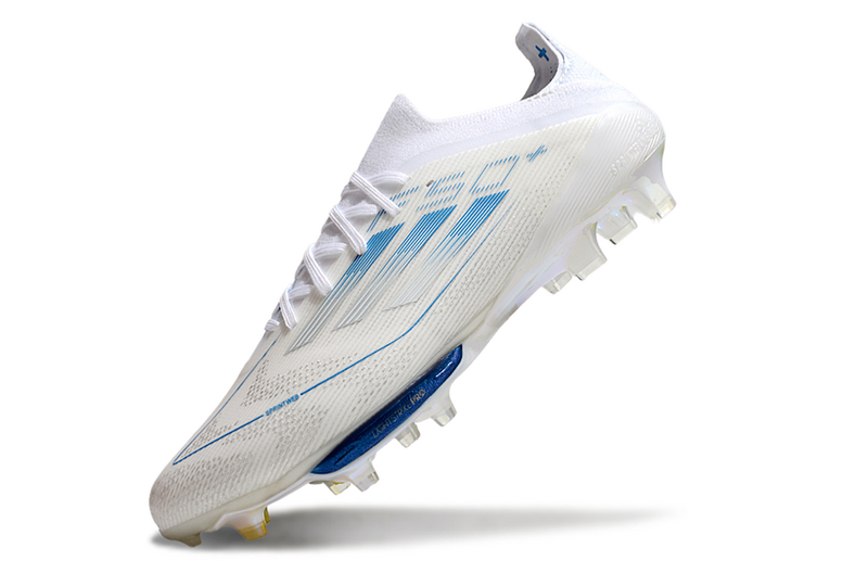 CHUTEIRA ADIDAS F50.1 LIGHTSTRIKE PRO ELITE CAMPO - BRANCA E AZUL