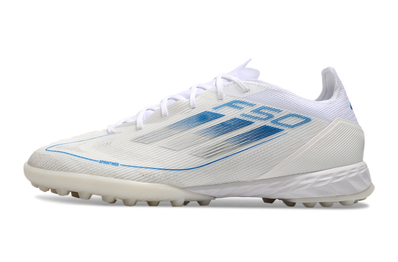 CHUTEIRA ADIDAS F50 SOCIETY - BRANCA E AZUL