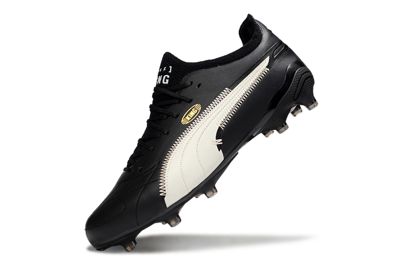 CHUTEIRA PUMA KING FG/AG CAMPO - PRETA E BRANCA