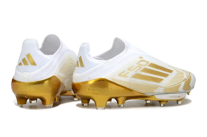 CHUTEIRA ADIDAS F50 LACELESS LIGHTSTRIKE PRO ELITE CAMPO - BRANCA E DOURADA