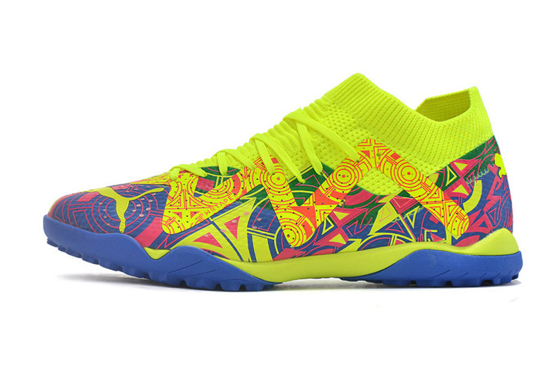 CHUTEIRA PUMA FUTURE ULTIMATE SOCIETY "ENERGY" - VERDE, ROSA E AZUL