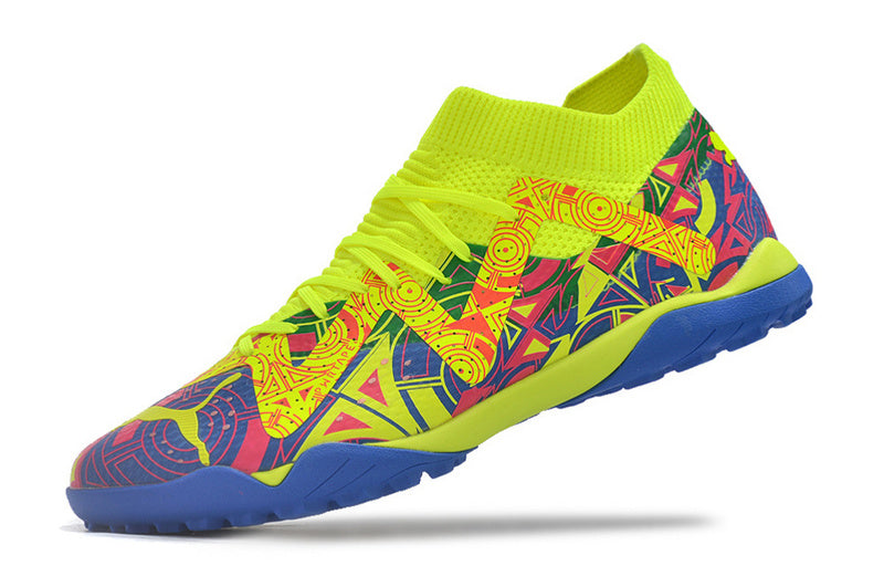 CHUTEIRA PUMA FUTURE ULTIMATE SOCIETY "ENERGY" - VERDE, ROSA E AZUL