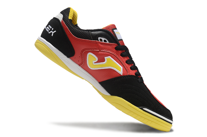 CHUTEIRA JOMA TOP FLEX FUTSAL - PRETA E VERMELHA