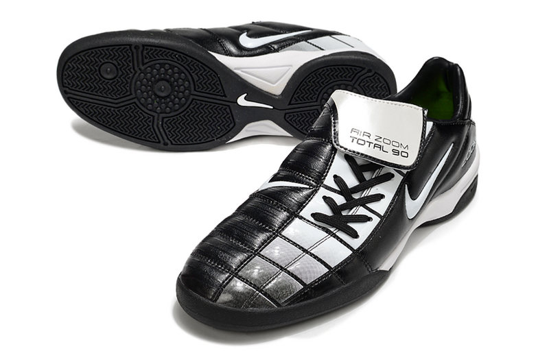 CHUTEIRA NIKE AIR ZOOM TOTAL 90 III FUTSAL - PRETA E BRANCA