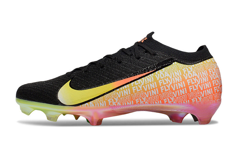 CHUTEIRA NIKE AIR ZOOM MERCURIAL VAPOR 16 ELITE CAMPO "VINI FLY" VINI JR - PRETA