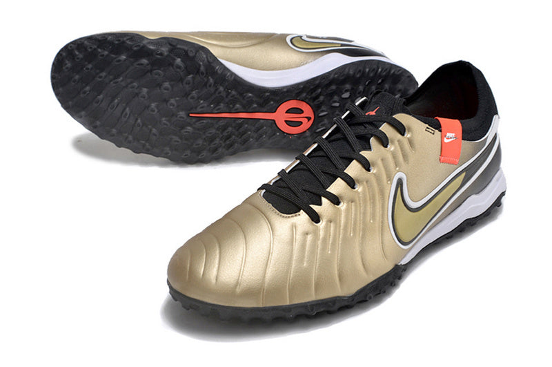 CHUTEIRA NIKE TIEMPO LEGEND 10 SOCIETY "GOLDEN TOUCH" - DOURADA E PRETA