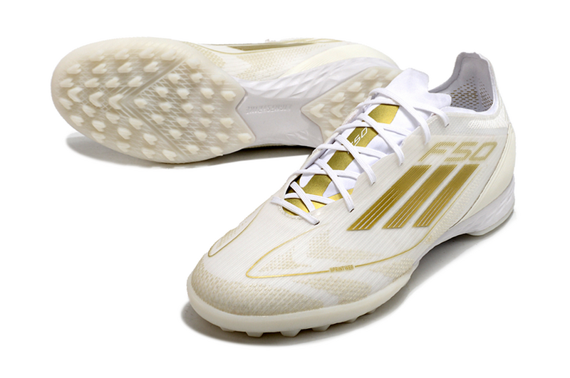 CHUTEIRA ADIDAS F50 SOCIETY "DAY SPARK" - BRANCA E DOURADA