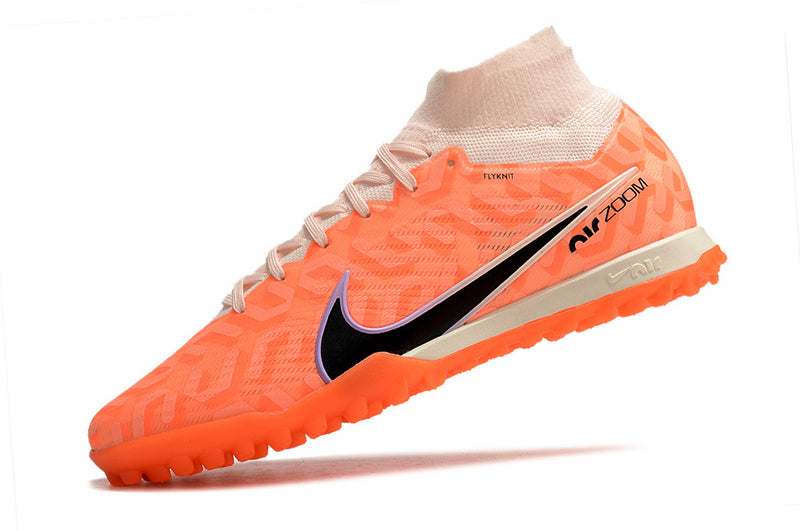 CHUTEIRA NIKE MERCURIAL AIR ZOOM SUPERFLY 9 ELITE SOCIETY "UNITED" - LARANJA