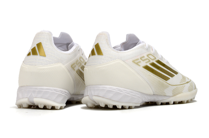 CHUTEIRA ADIDAS F50 SOCIETY "DAY SPARK" - BRANCA E DOURADA