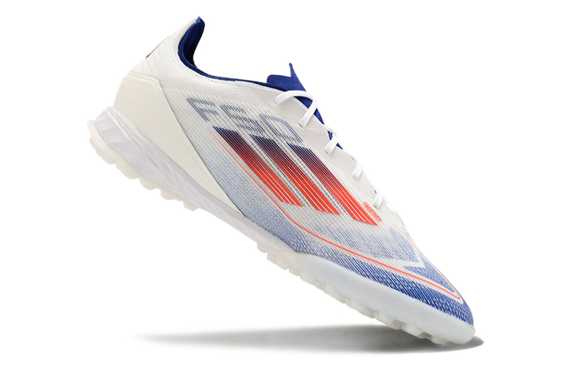 CHUTEIRA ADIDAS F50 SOCIETY "ADVANCEMENT" - BRANCA E AZUL