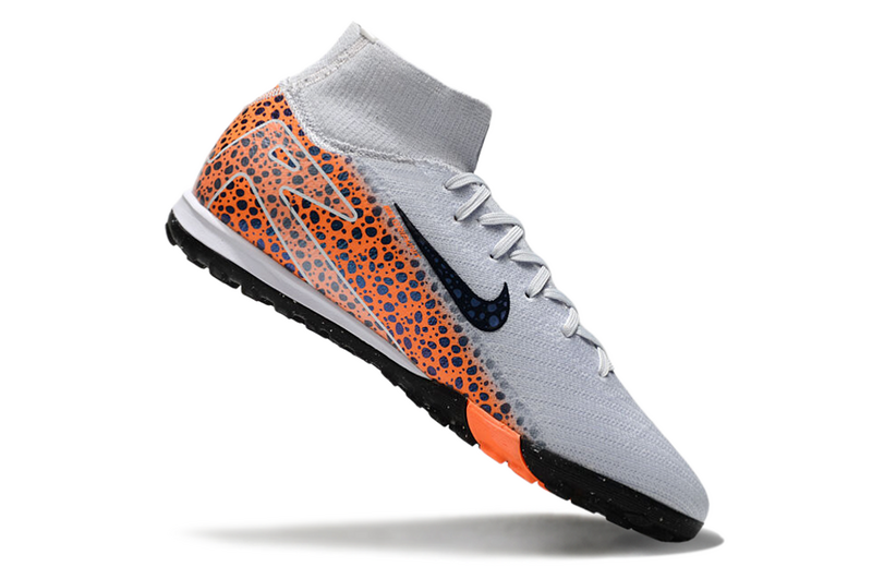 CHUTEIRA NIKE MERCURIAL AIR ZOOM SUPERFLY 10 ELITE SOCIETY "ELECTRIC" - BRANCA E LARANJA